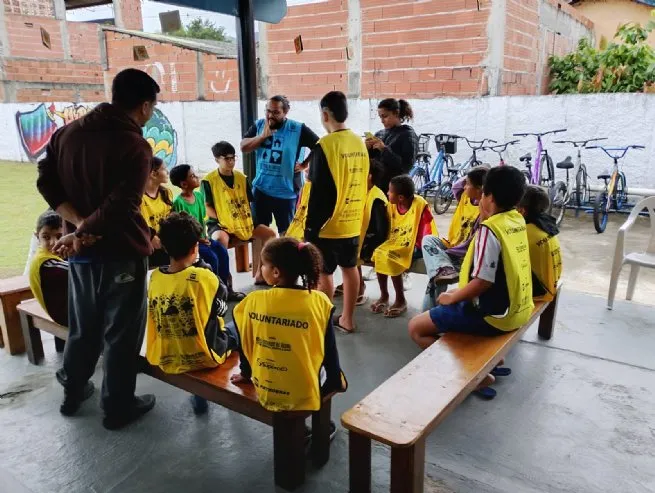Prefeitura e Projeto Garoçá promovem ação sobre biodiversidade com mais de 100 alunos na Costa Norte