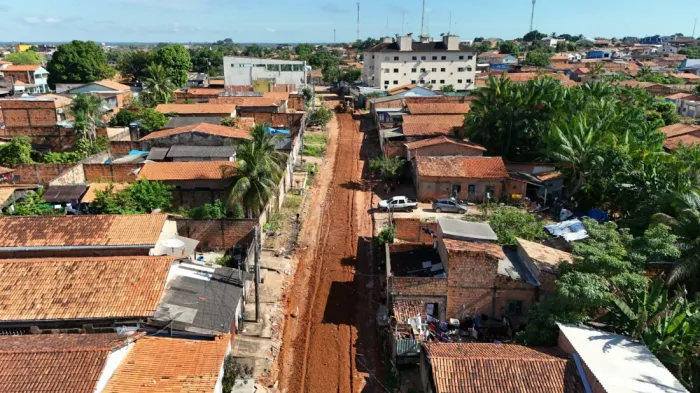 Obras: Ação Marabá chega na Folha 11 e inicia terraplanagem para pavimentação em blocos