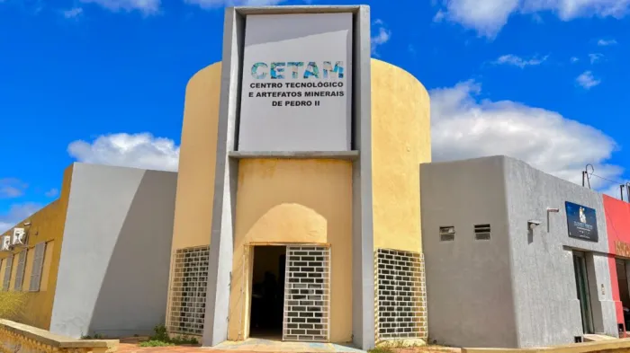 Centro de Tecnologia e Artefatos Minerais fortalece cadeia da opala em Pedro II