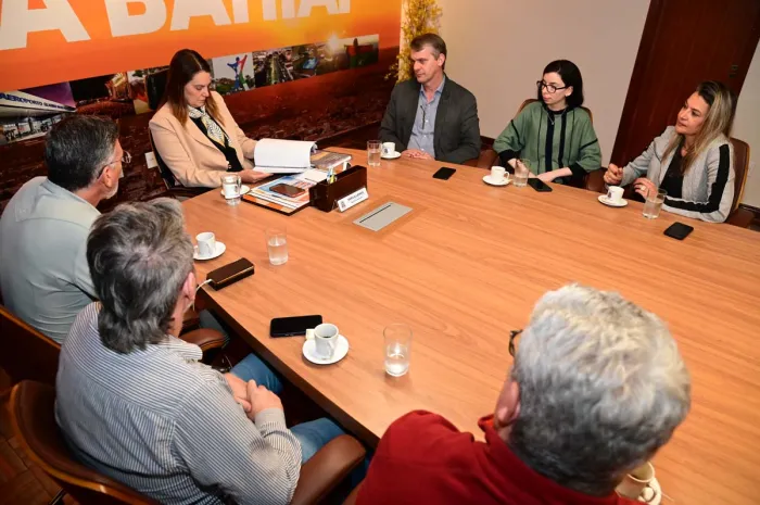 Prefeitura recebe Plano Municipal de Cultura de Vitória da Conquista