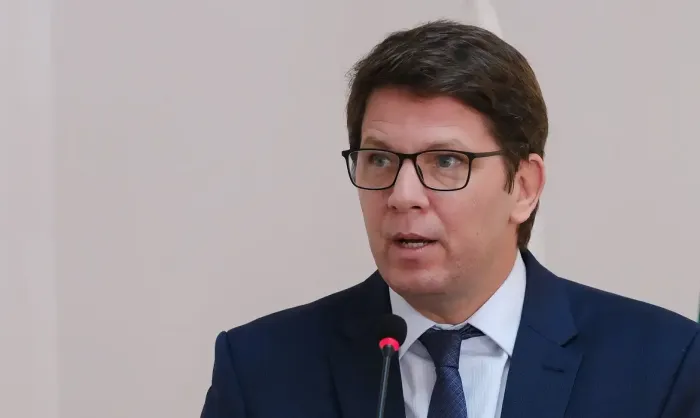 Frias nega ao STF envio de emendas para financiar filme de Bolsonaro