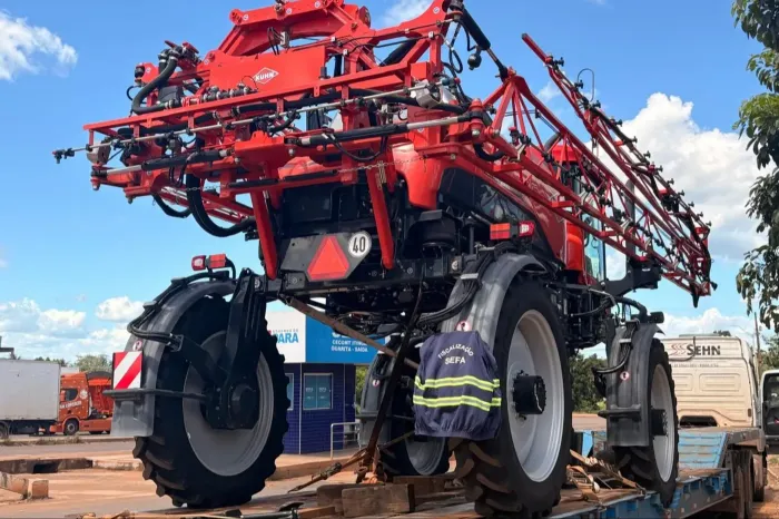 Sefa apreende máquina agrícola avaliada em quase R$ 1 milhão, no município de Dom Eliseu