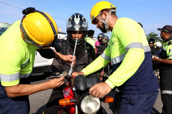 Via Expressa Sul, em Praia Grande, recebe ação de conscientização com motociclistas