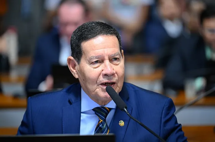 Empréstimo entre Piauí e agência francesa vai a Plenário