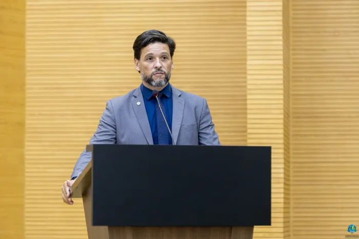  Parlamentar cobra explicações sobre a qualidade da água (Foto: Thyago Lorentz I Secom ALE/RO)