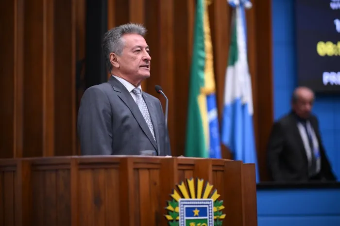 Hashioka questiona renovação de concessões sem avanços proporcionais nos serviços
