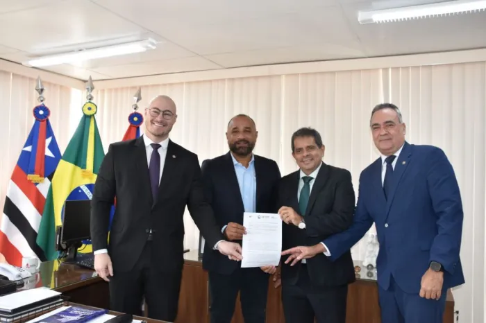 Documento foi assinado na sede do TCE