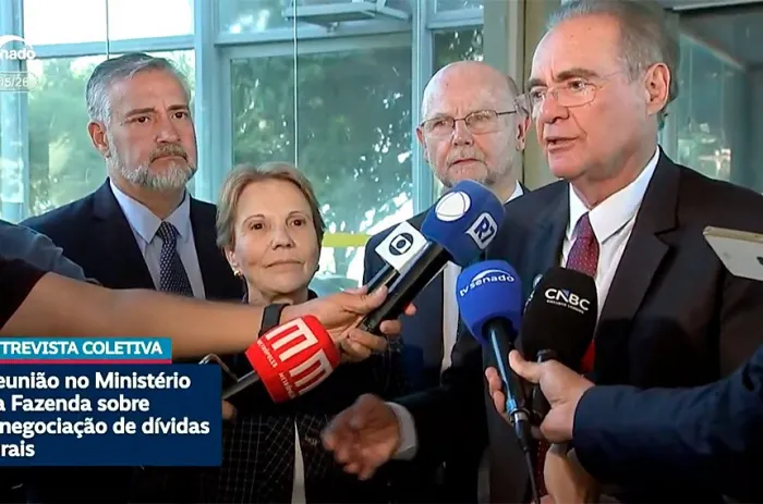 Pimenta, Tereza Cristina, o deputado Bohn Gass e Renan após a reunião - Foto: Reprodução TV Senado