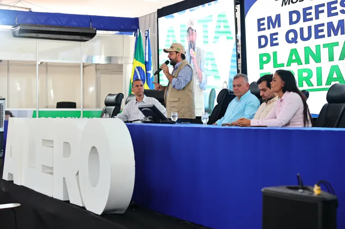 Audiência pública aconteceu no estande da Alero, na Rondônia Rural Show 2026 (Foto: Thyago Lorentz | Secom ALE/RO)