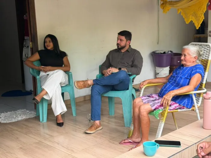 Águas do Piauí se reúne com moradores em Cocal dos Alves para falar sobre serviços e melhorias