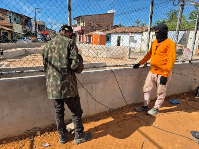 Obras: Praça no bairro Santa Rosa entra em fase de conclusão