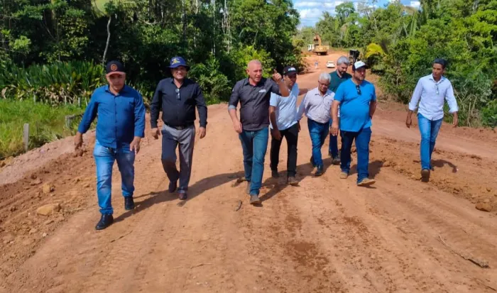  Ezequiel Neiva destacou investimentos para melhorar a trafegabilidade na zona rural do município (Foto: Nilson Nascimento | Assessoria Parlamentar)