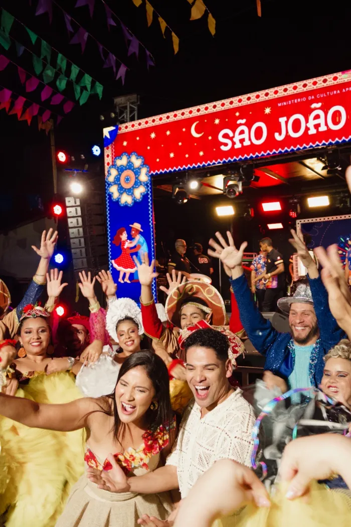 Thayse Dias e Klever Lemos dão voz ao jingle do São João de Caruaru 2026
