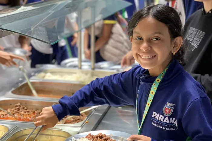 Paraná bate recorde de investimento em alimentos orgânicos nas escolas estaduais