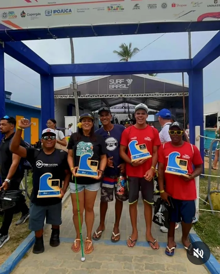 Surfistas baianos conquistam três pódios na Seletiva Mundial de Parasurf com apoio do Governo do Estado