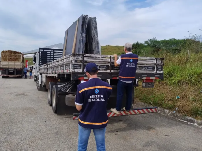 Sefaz flagra transporte irregular de mercadorias e recupera mais de R$ 44 mil em fiscalização no Sul do Estado