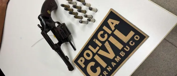 Em operação interestadual, PCCE prende dois homens investigados em duplo homicídio registrado na orla da Praia do Futuro