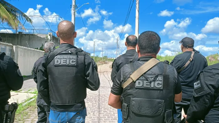 O suspeito confessou o crime e foi flagrado com munição, algema e balança de precisão - 28/05/2026 - Fonte/Crédito: ASCOM - PCBA