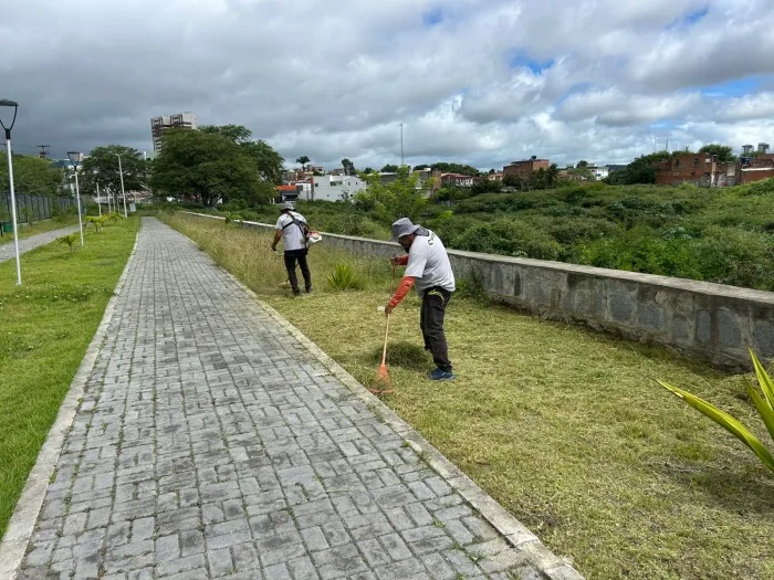 Prefeitura de Caruaru intensifica ações de manutenção e cuidado nos parques da cidade