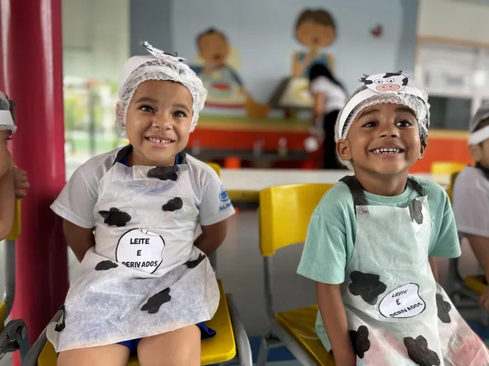 Creche Cria realiza ação educativa na Semana da Alimentação Escolar, na Grota do Cigano