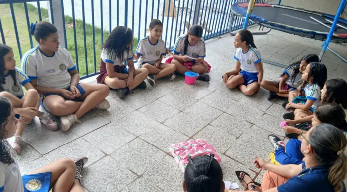 Governo de Sergipe fortalece acolhimento com ações de dignidade menstrual na rede pública estadual de ensino
