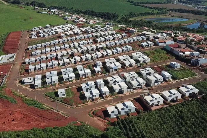 Segunda etapa de conjunto residencial em Joaquim Távora beneficia 107 famílias