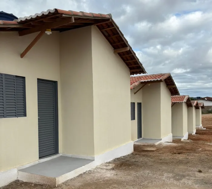 Parceiros da Habitação: Governo da Paraíba entrega 40 moradias em Coxixola e avança com novas ações no Cariri