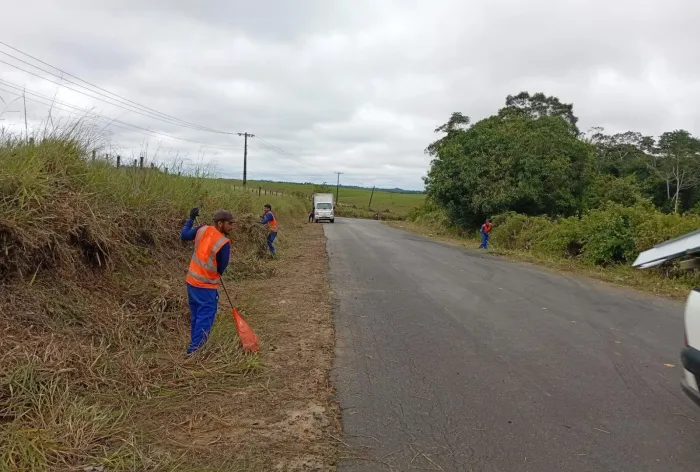 Governo do Acre inicia serviços de roçagem e conservação nas rodovias estaduais
