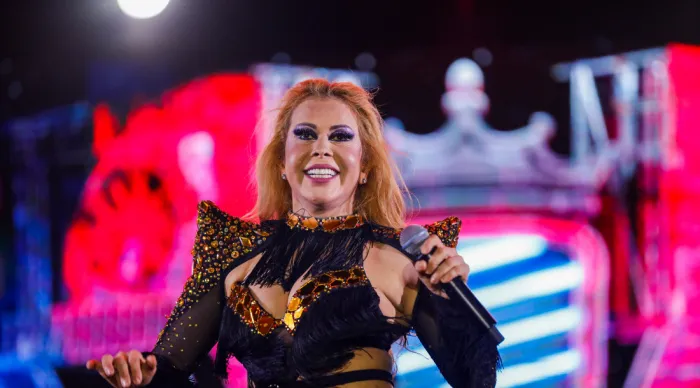 Arraiá do Povo 2026 segue neste sábado com shows de Joelma e Adelmário Coelho 