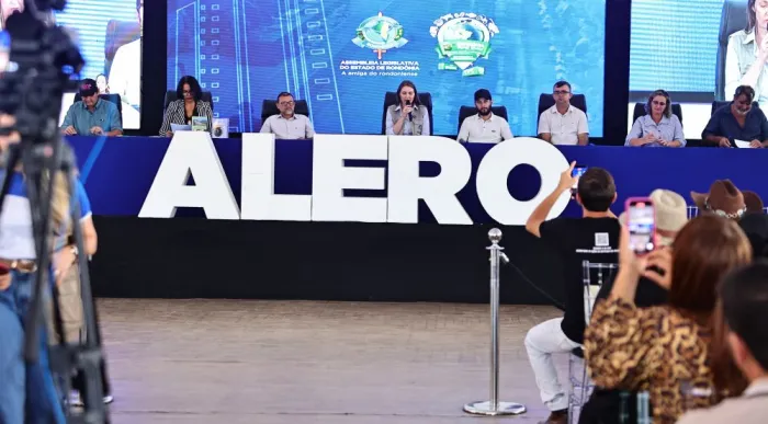 Solenidade destacou o trabalho de mulheres que fazem a diferença em Rondônia (Foto: Thyago Lorentz | Secom ALE/RO)