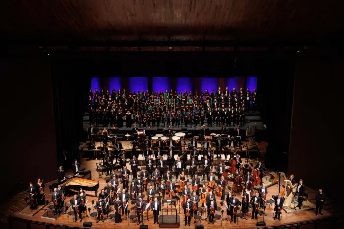Concerto dos 41 anos da Orquestra Sinfônica do Paraná leva 4,3 mil pessoas ao Guaíra