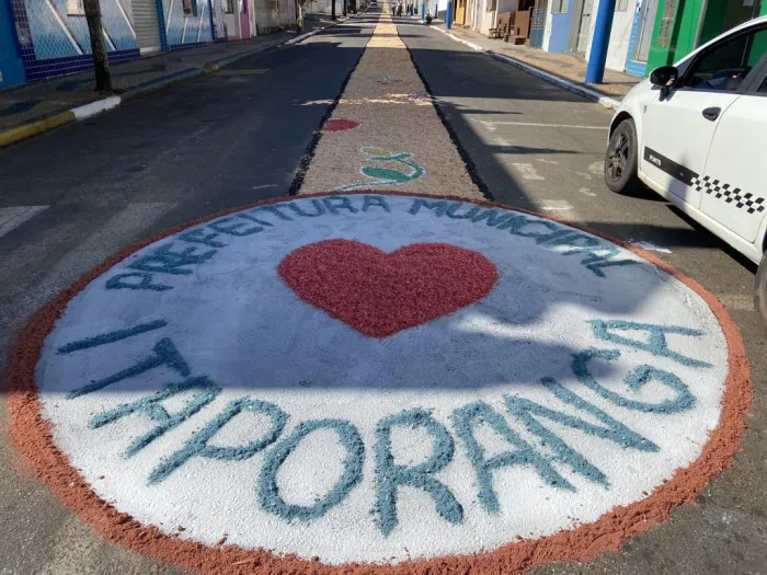 Com os tradicionais tapetes, procissões e até shows musicais, regiões de Itapeva e Sorocaba têm programação de Corpus Christi