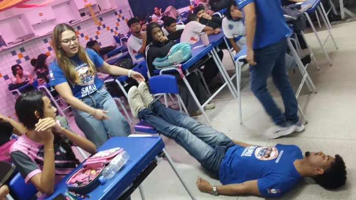 O PSE apresenta noções de primeiros socorros aos estudantes - Arnaldo Santtos