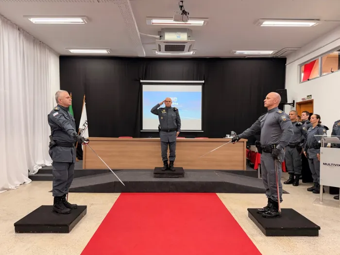 Polícia Militar realiza solenidade de passagem de comando do 6º Batalhão, na Serra