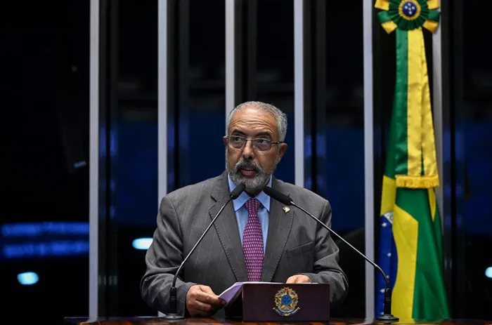 Paim celebra aprovação na Câmara das 40 horas semanais e apoia fim da escala 6x1
