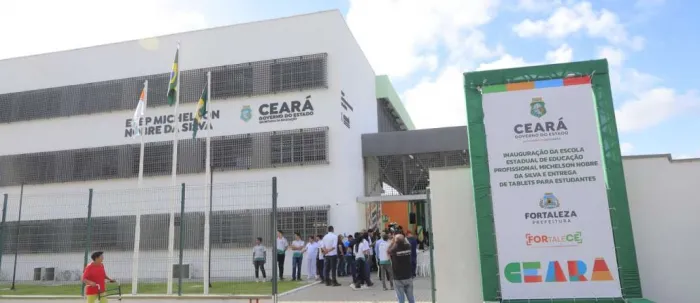 Com investimento de R$ 14,4 milhões, Governo do Ceará inaugura EEEP no bairro Siqueira