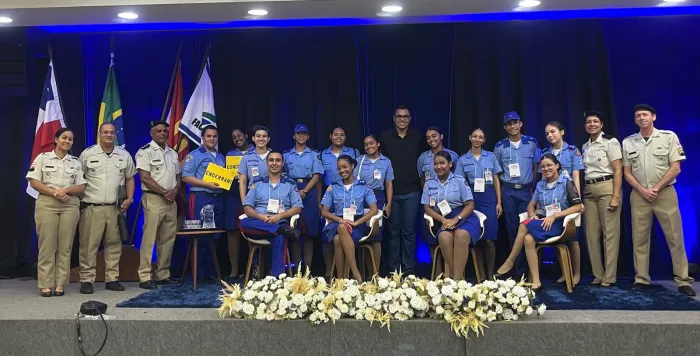 Colégio da Polícia Militar de Ilhéus fortalece protagonismo estudantil em seminário de Ciências