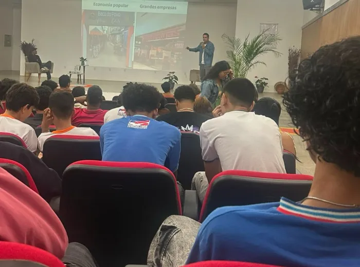 Ecofeira destaca protagonismo estudantil e projetos sustentáveis da rede estadual no Território de Irecê