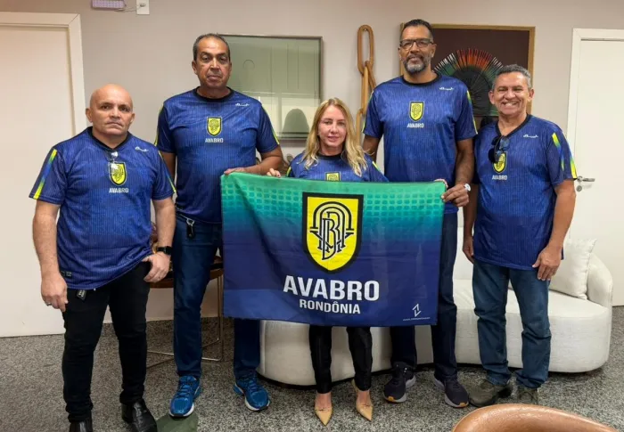  Deputada estadual Ieda Chaves (União Brasil), junto com a Associação de Veteranos e Amigos do Basquete de Rondônia (Avabro) (Foto: Divulgação)