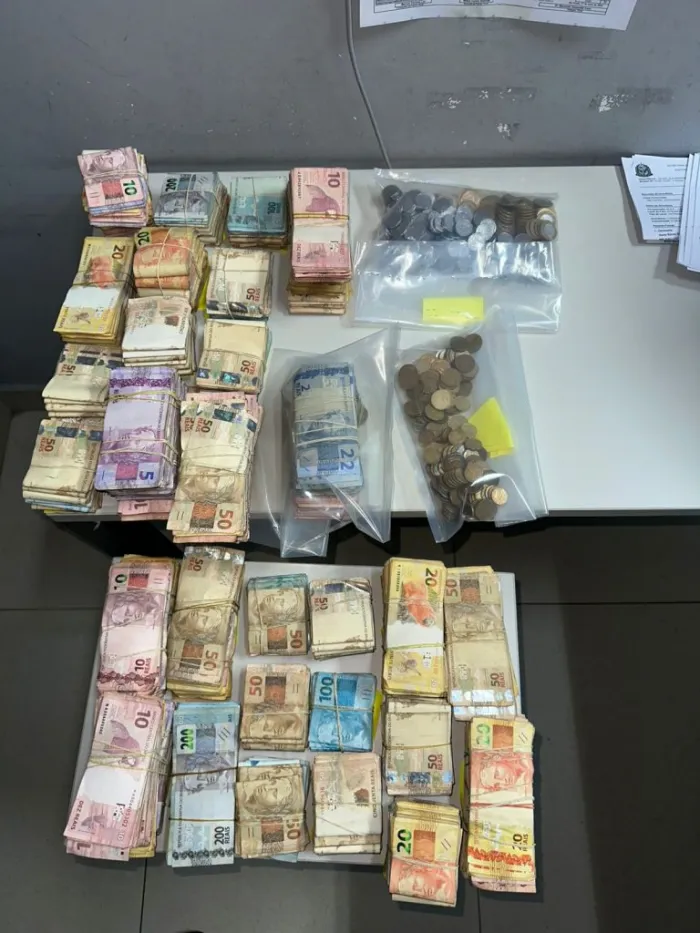 Polícia de SP apreende R$ 247 mil do tráfico e dois tijolos de cocaína na zona norte da capital