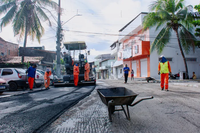 Pavimenta Lauro avança mais uma etapa em Vida Nova