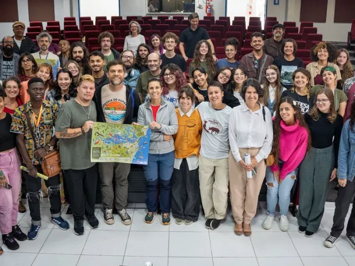 Deputado Goura (PDT) debate desenvolvimento territorial, grandes empreendimentos e participação política na UFPR Litoral