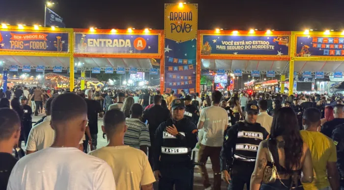 Mais de 120 mil pessoas já passaram pelo Arraiá do Povo e Vila do Forró com esquema integrado de segurança