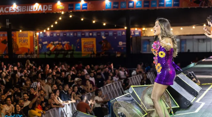 Walkyria Santos em show no Arraiá do Povo 2025 // Foto: Thalys Rodrigues