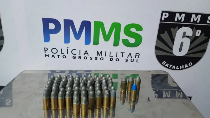 POLÍCIA MILITAR INTERVÉM EM CASO GRAVE DE VIOLÊNCIA DOMÉSTICA E APREENDE MUNIÇÕES EM CORUMBÁ