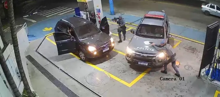 Policiais localizaram e interceptaram o veículo utilizado pelos criminosos – Foto: Divulgação/Governo de SP