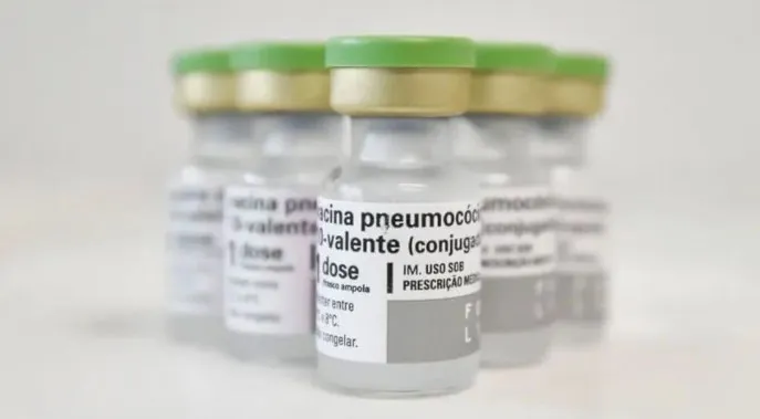 Acre recebe 3,6 mil doses da nova vacina pneumocócica 20-valente e inicia distribuição aos municípios