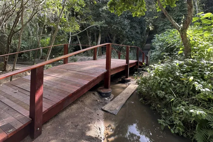 Prefeitura avança com revitalização no Poço Escuro e reforça preservação com melhorias de acesso para visitantes