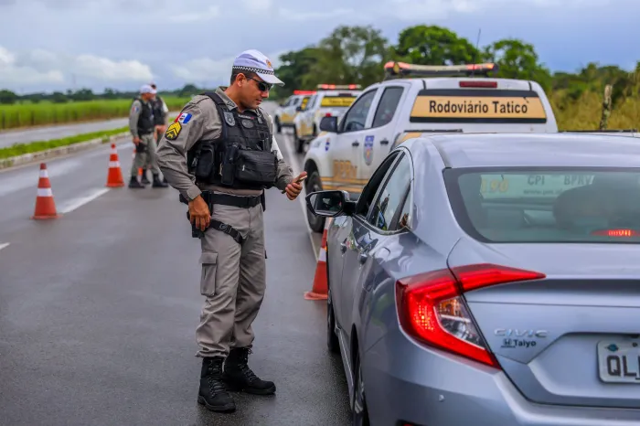 Operação Corpus Christi registra 341 autuações de trânsito no feriado em Alagoas