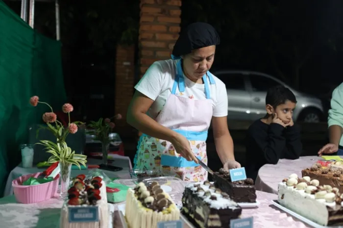 Feira das Empreendedoras movimenta noite no bairro João Paulo da Silva com arte, sorteios e solidariedade